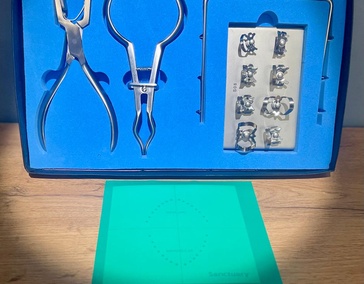 Аренда системы для установки кофердама (включая 1 платок 8 клампов) 